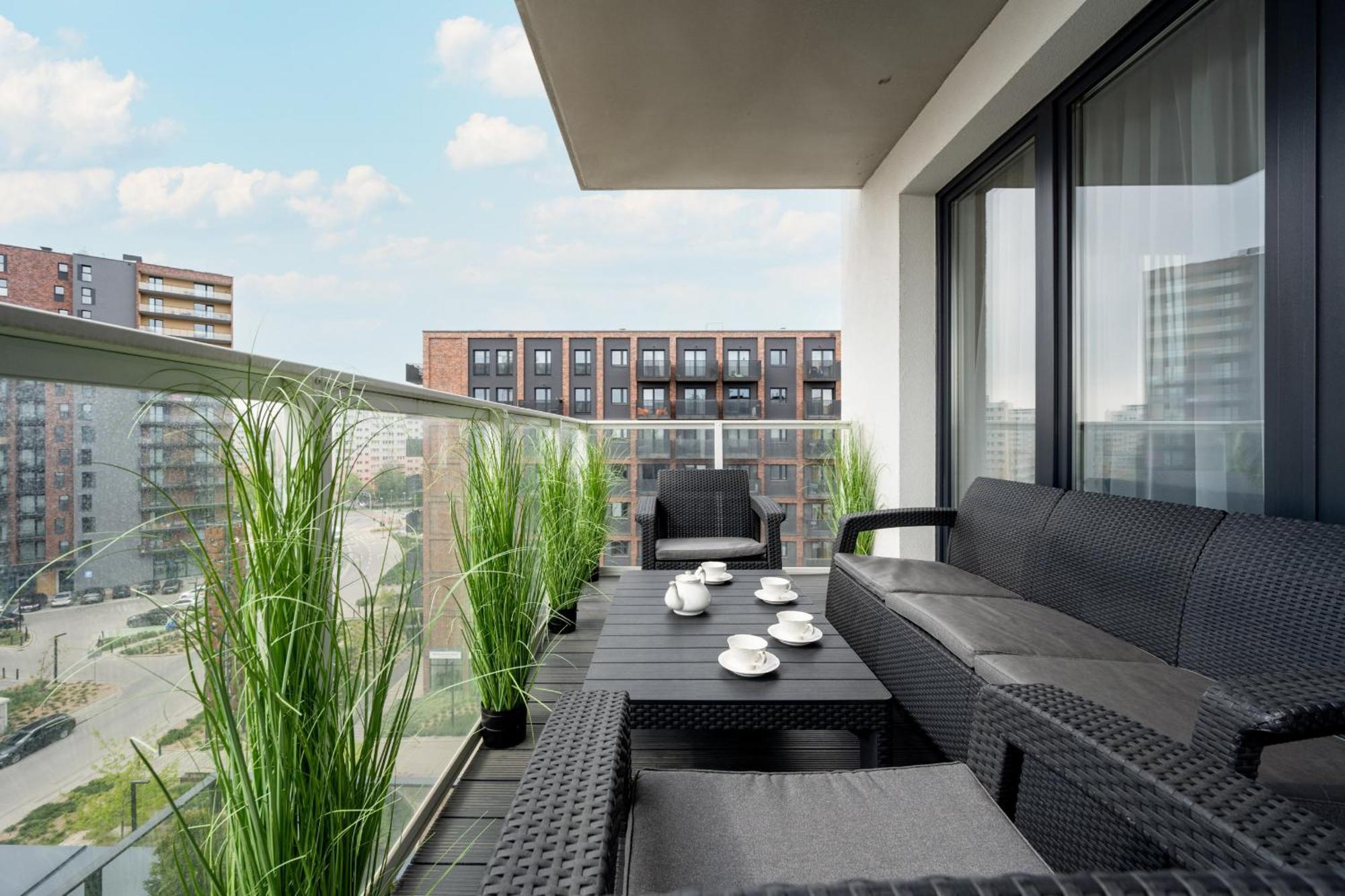 Luksusowy Apartament Z 3 Sypialniami, Klimatyzacja, Parkingiem I Biurkiem We Wroclawiu By Renters Prestige Kültér fotó