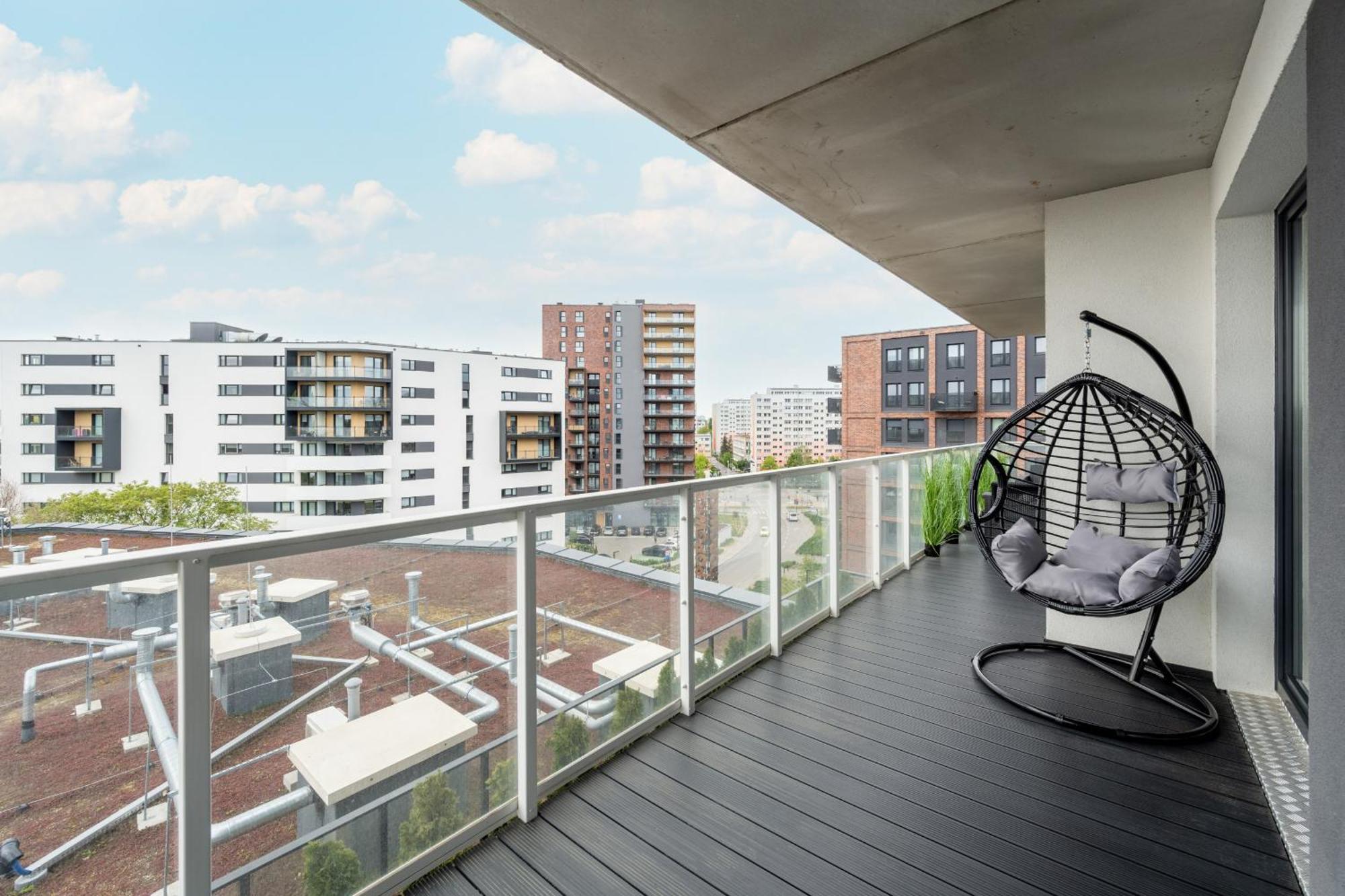 Luksusowy Apartament Z 3 Sypialniami, Klimatyzacja, Parkingiem I Biurkiem We Wroclawiu By Renters Prestige Kültér fotó